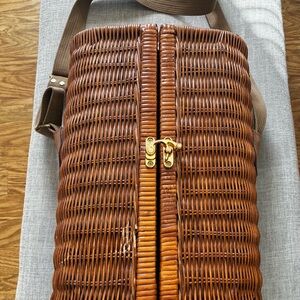 Wicker Rattan Brown Picnic Wine Holder with Shoulder Strap